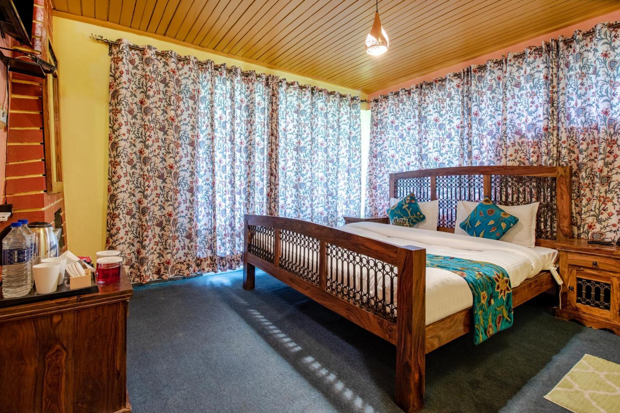 Hotel Little Silver Pahalgām Buitenkant foto