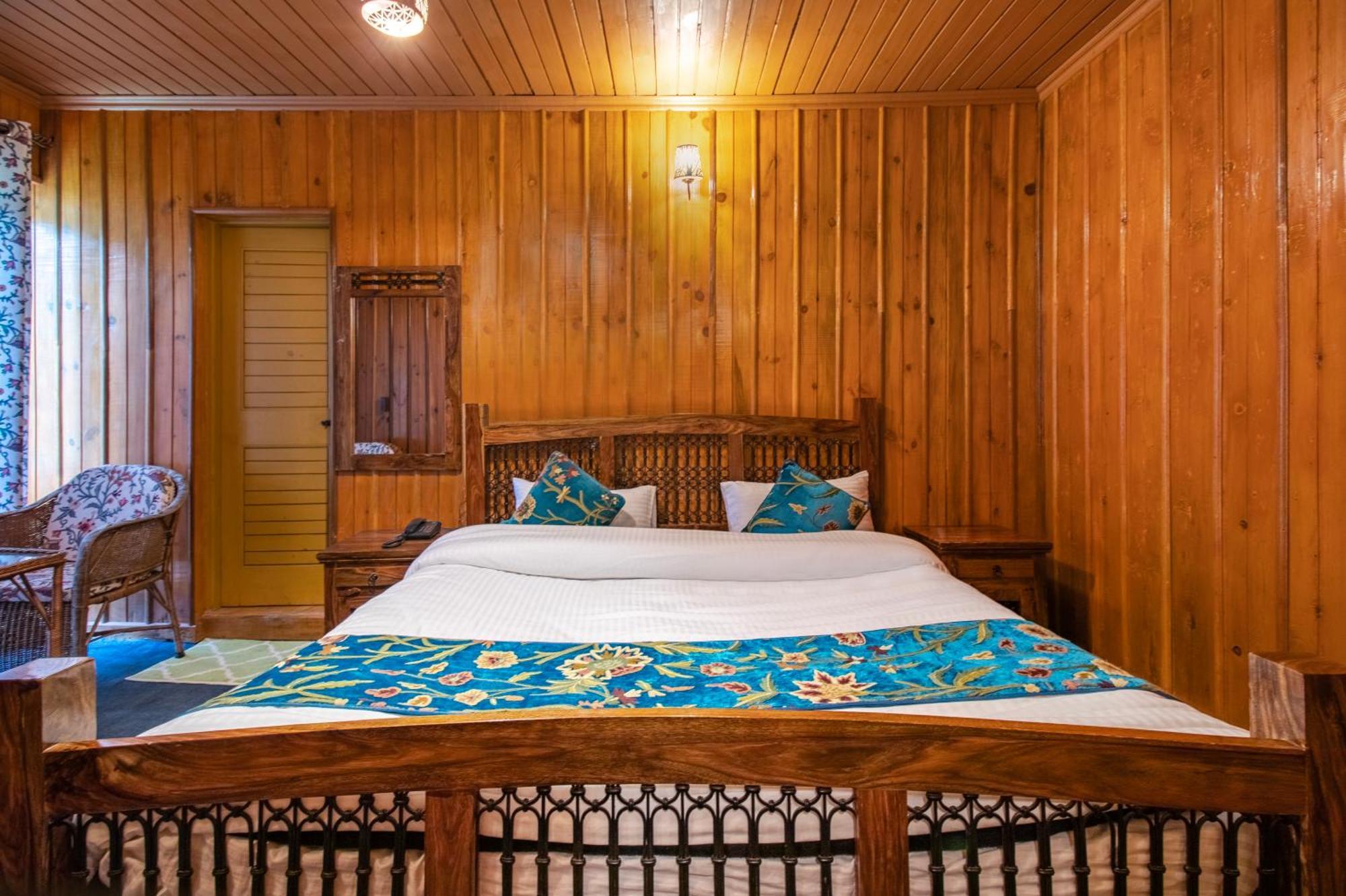 Hotel Little Silver Pahalgām Buitenkant foto