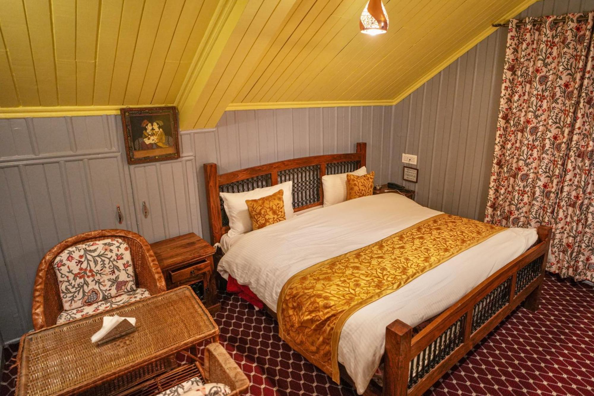 Hotel Little Silver Pahalgām Buitenkant foto